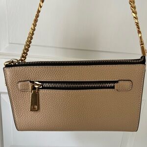 MARC JACOB | Tan Pebble Leather Gotham Crossbody with gold hardware